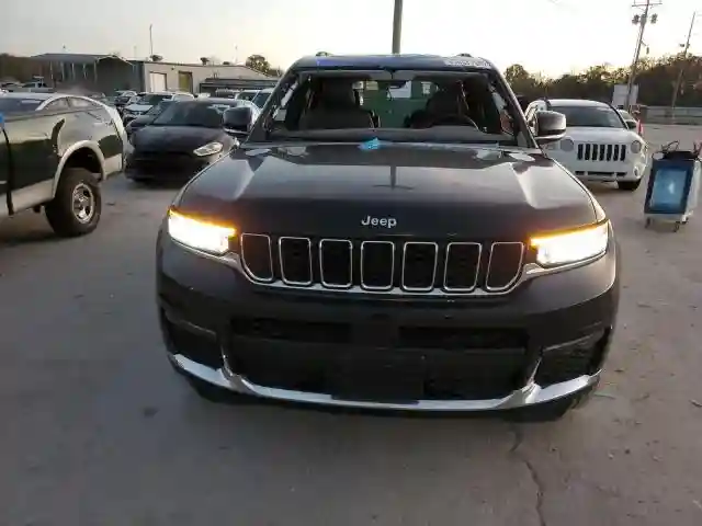 1C4RJKBG8N8534897 2022 JEEP GRAND CHEROKEE-4