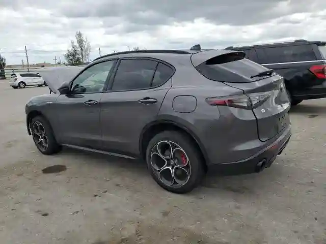 ZASPAKBN1R7D74757 2024 ALFA ROMEO STELVIO-1