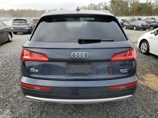 WA1ANAFY5J2185011 2018 AUDI Q5-5