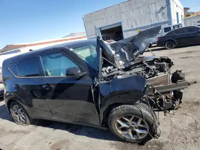 KNDJ23AU0M7743787 2021 KIA SOUL-3