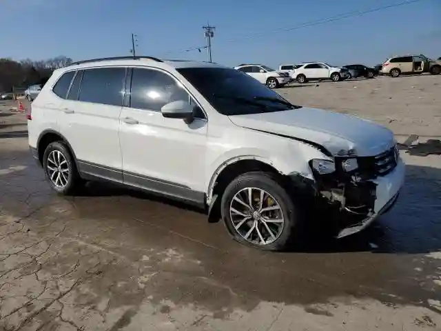 3VV3B7AX7KM064260 2019 VOLKSWAGEN TIGUAN-3