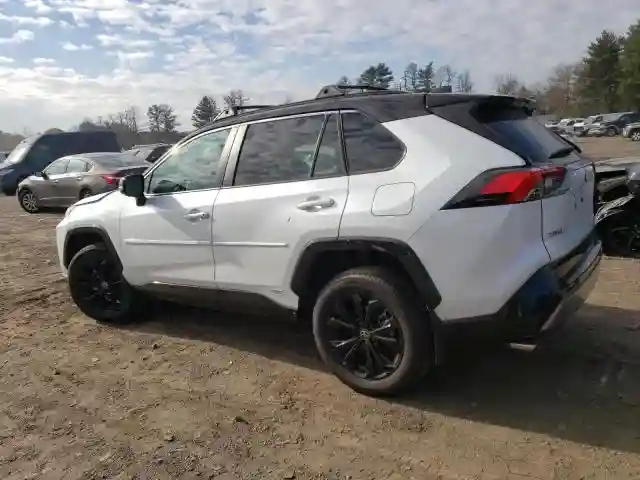 2T3E6RFV4RW066930 2024 TOYOTA RAV4-1