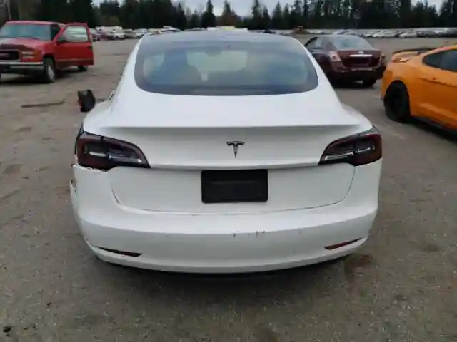 5YJ3E1EA0KF482415 2019 TESLA MODEL 3-5