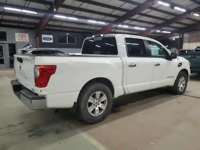 1N6AA1EK5HN555894 2017 NISSAN TITAN-2