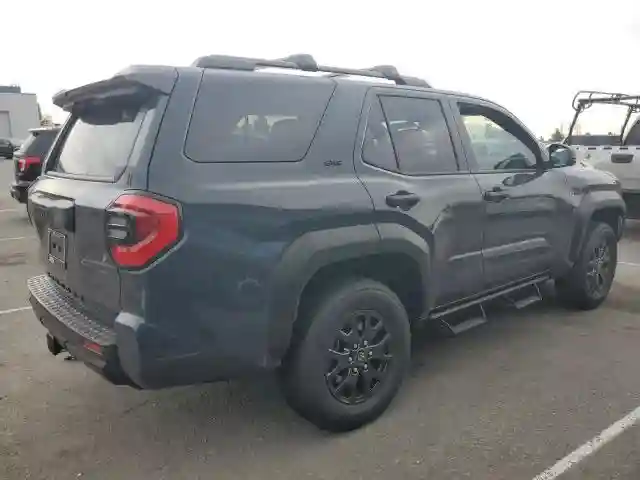 JTEVA5BR3S5066667 2025 TOYOTA 4RUNNER-2