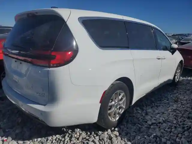 2C4RC1FG8PR500741 2023 CHRYSLER PACIFICA-2