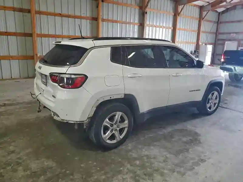 3C4NJDBN1PT501866 2023 JEEP COMPASS-2