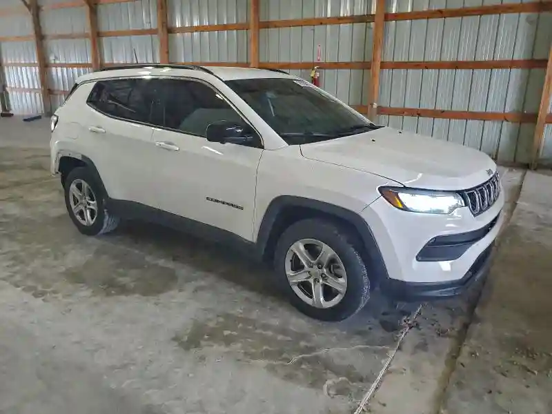 3C4NJDBN1PT501866 2023 JEEP COMPASS-3
