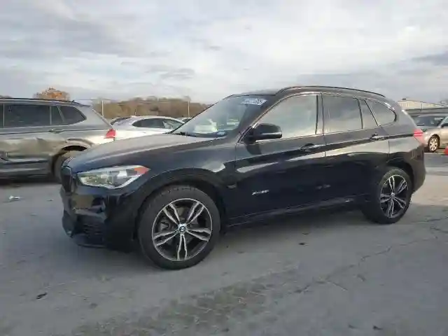 WBXHT3C31H5F72345 2017 BMW X1-0