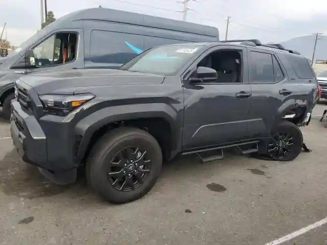 JTEVA5BR3S5066667 2025 TOYOTA 4RUNNER-0