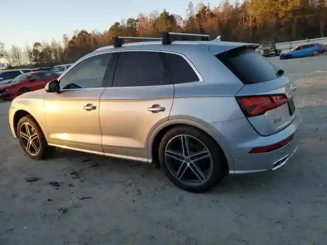 WA1B4AFY6K2001008 2019 AUDI SQ5-1