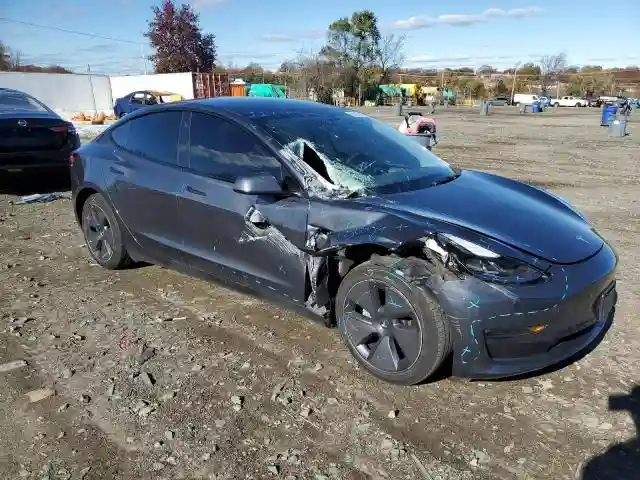5YJ3E1EB5PF634530 2023 TESLA MODEL 3-3