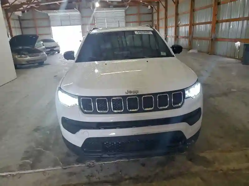 3C4NJDBN1PT501866 2023 JEEP COMPASS-4