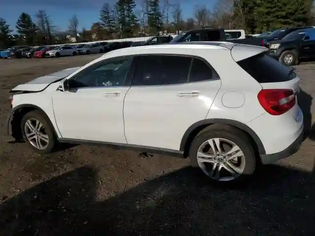 WDCTG4GB2KU007111 2019 MERCEDES-BENZ GLA-CLASS-1