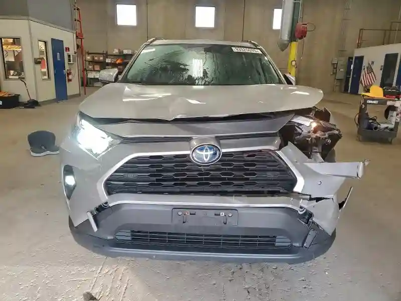 JTMB6RFV7ND058251 2022 TOYOTA RAV4-4