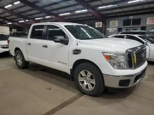 1N6AA1EK5HN555894 2017 NISSAN TITAN-3