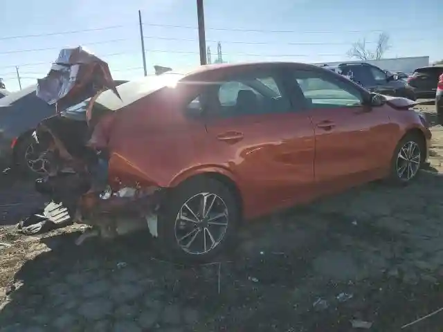 3KPF24AD4RE708365 2024 KIA FORTE-2