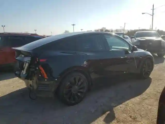 7SAYGDEFXNF327021 2022 TESLA MODEL Y-2