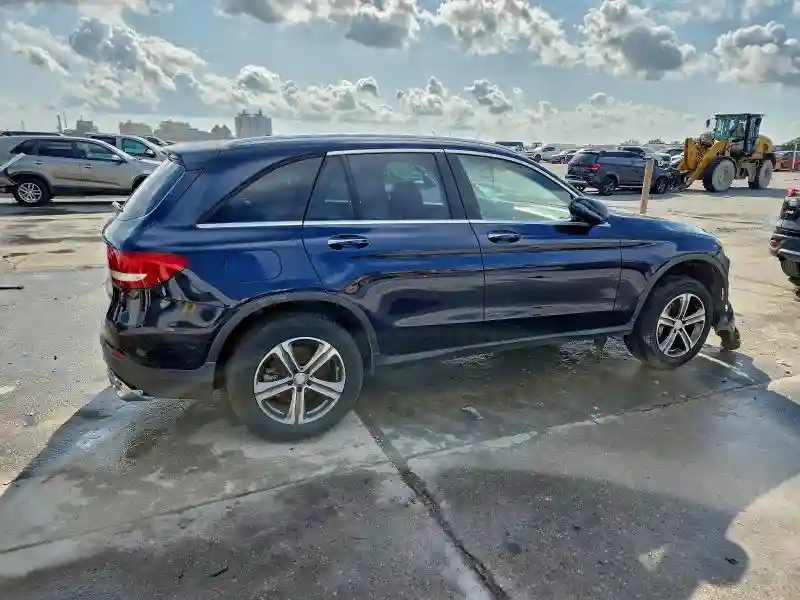 WDC0G4JB1GF058042 2016 MERCEDES-BENZ GLC-CLASS-2