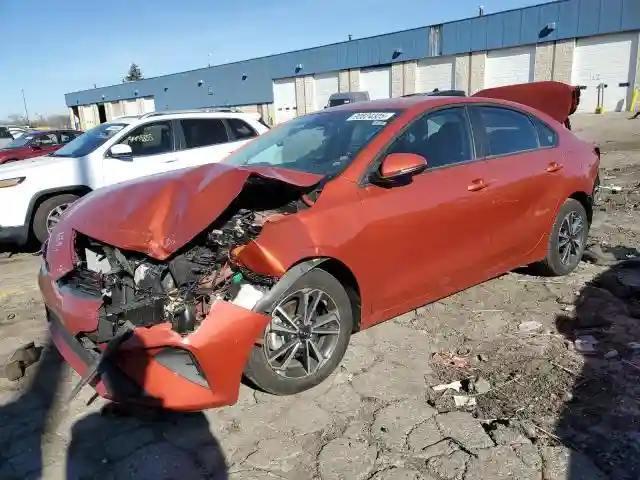 3KPF24AD4RE708365 2024 KIA FORTE-0