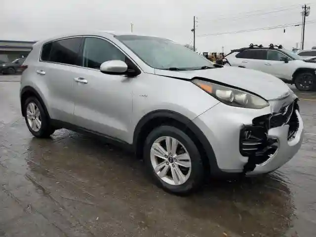 KNDPMCAC1J7408769 2018 KIA SPORTAGE-3