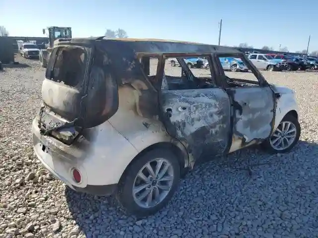 KNDJP3A53J7904266 2018 KIA SOUL-2