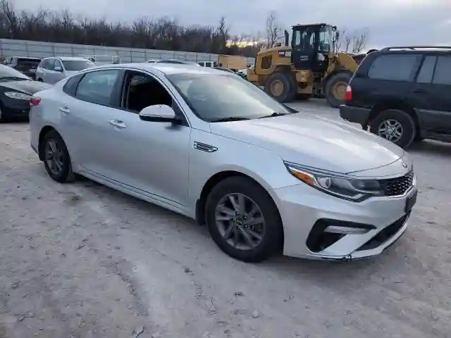 5XXGT4L36KG376755 2019 KIA OPTIMA-3
