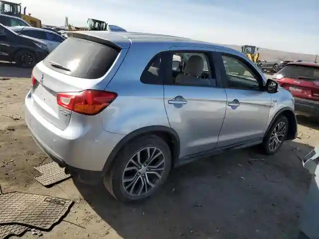 JA4AP3AU8HZ003930 2017 MITSUBISHI OUTLANDER-2