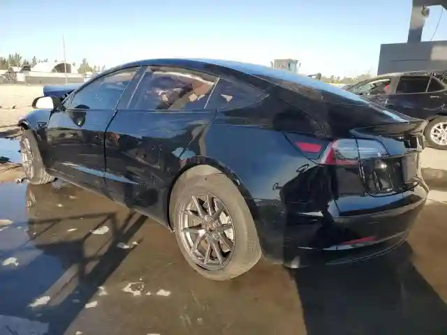 5YJ3E1EA1PF427088 2023 TESLA MODEL 3-1
