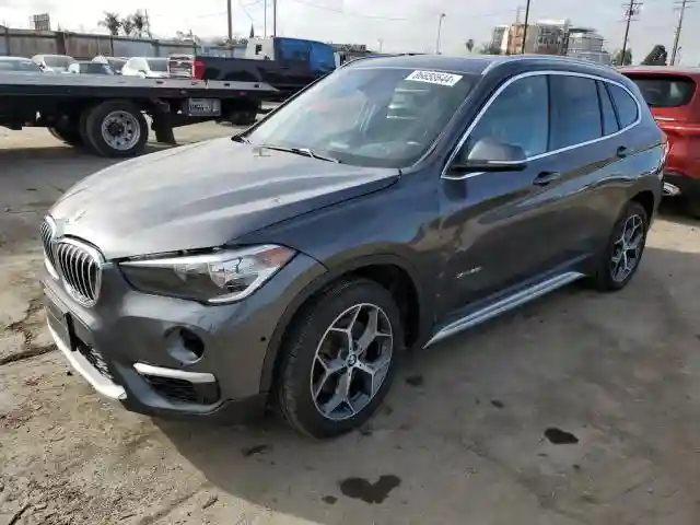 WBXHT3Z38J4A66353 2018 BMW X1-0