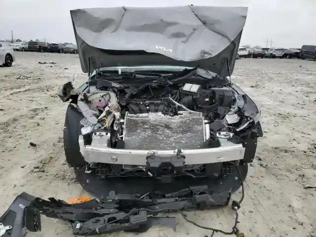 KNAG64J70S5309003 2025 KIA K5-4