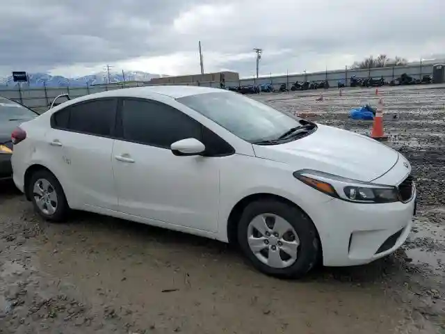 3KPFK4A78JE206313 2018 KIA FORTE-3