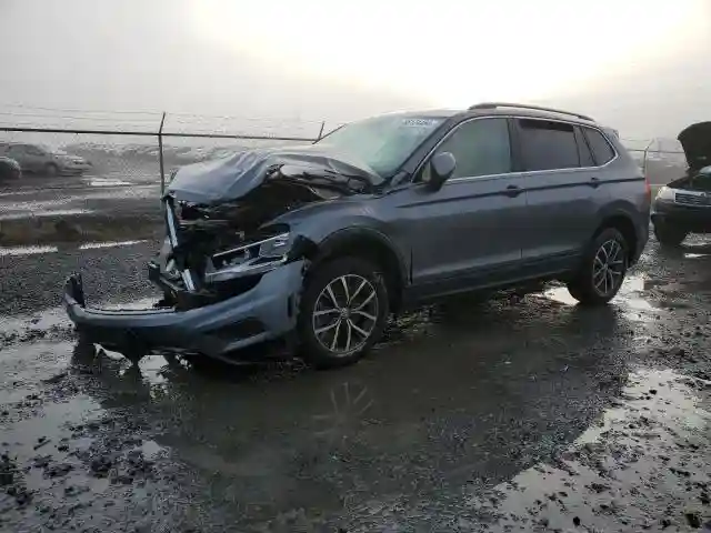 3VV2B7AX2KM191221 2019 VOLKSWAGEN TIGUAN-0