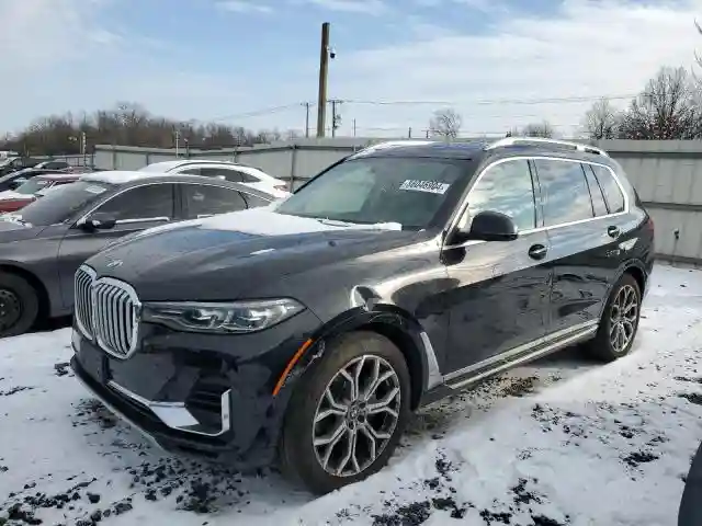 5UXCW2C03M9E87684 2021 BMW X7-0