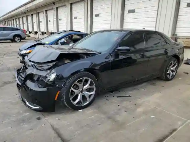 2C3CCAAG4JH265186 2018 CHRYSLER 300-0