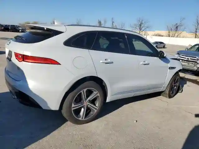 SADCM2FV4JA298472 2018 JAGUAR F-PACE-2