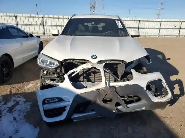 5UXTR9C54KLR03783 2019 BMW X3-4