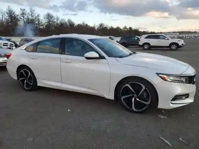 1HGCV1F38KA173222 2019 HONDA ACCORD-3