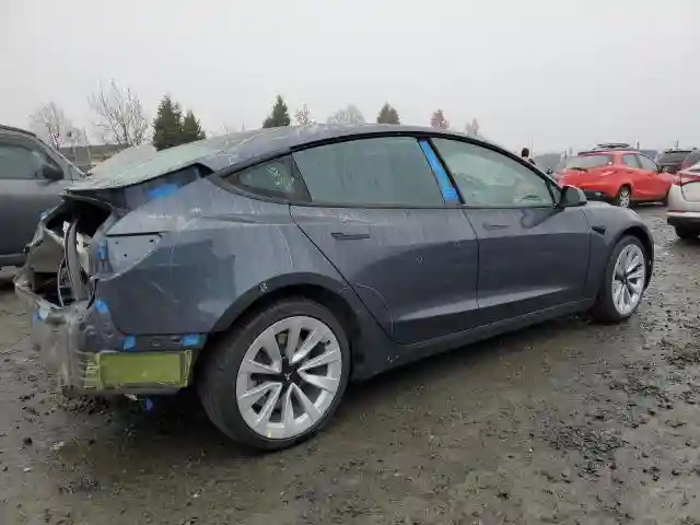 5YJ3E1EB3NF192649 2022 TESLA MODEL 3-2