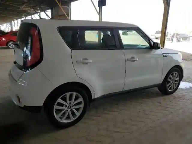 KNDJP3A55J7528279 2018 KIA SOUL-2