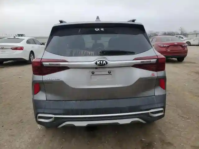 KNDEUCAA3M7043327 2021 KIA SELTOS-5