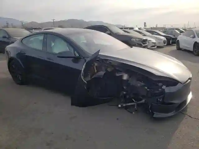 5YJSA1E67PF528820 2023 TESLA MODEL S-3