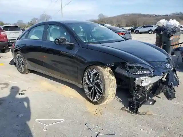 KMHM34AC1SA082726 2025 HYUNDAI IONIQ 6 SE-3