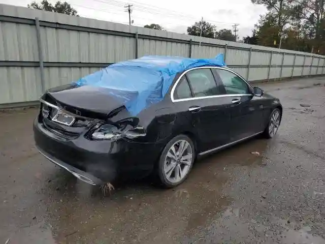 WDDWF4JB6JR393912 2018 MERCEDES-BENZ C-CLASS-2