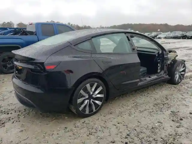 5YJ3E1EA5RF748960 2024 TESLA MODEL 3-2