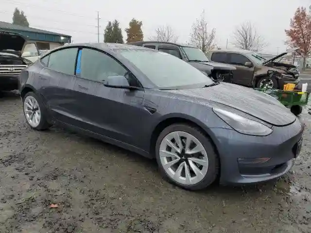 5YJ3E1EB3NF192649 2022 TESLA MODEL 3-3