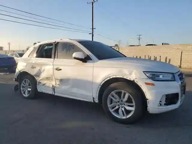 WA1ANAFY3L2110603 2020 AUDI Q5-3