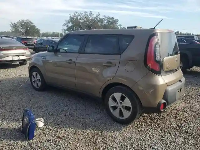 KNDJN2A24F7138920 2015 KIA SOUL-1