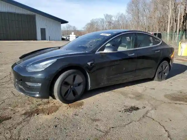 5YJ3E1EA5KF323518 2019 TESLA MODEL 3-0