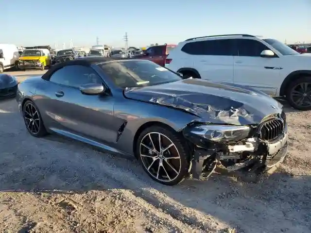 WBAFY4C07NCH97004 2022 BMW M8-3